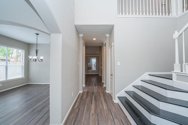 406 N Marathon Way, Stafford, TX 77477