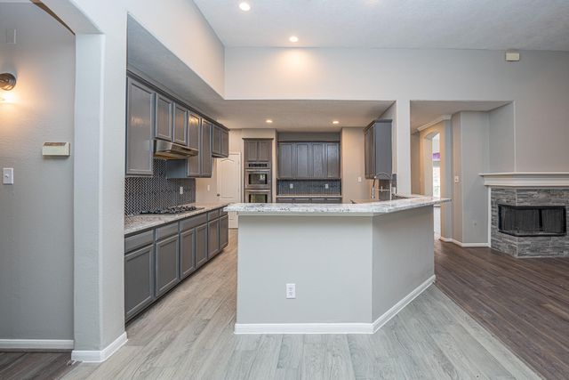406 N Marathon Way, Stafford, TX 77477