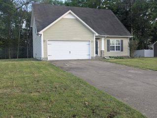209 Bakerview St, Murfreesboro, TN 37129
