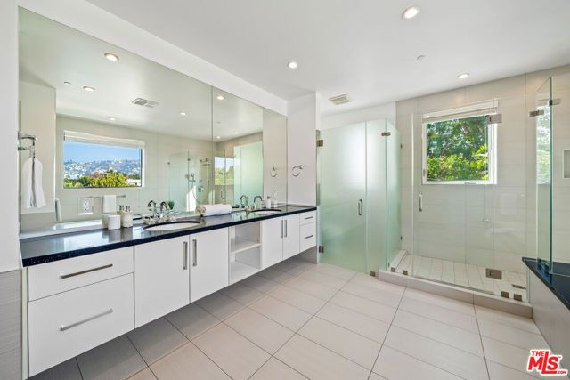 363 N SWEETZER Avenue, Los Angeles, CA 90048