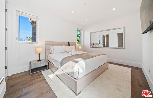 363 N SWEETZER Avenue, Los Angeles, CA 90048