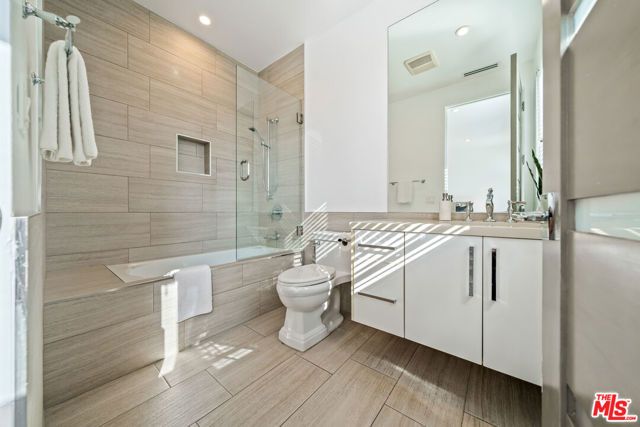 363 N SWEETZER Avenue, Los Angeles, CA 90048