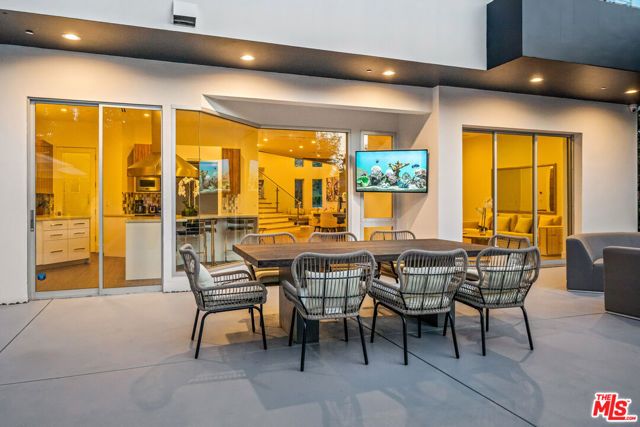 363 N SWEETZER Avenue, Los Angeles, CA 90048