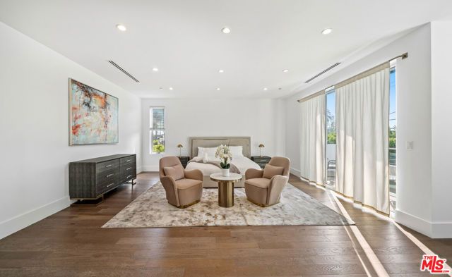 363 N SWEETZER Avenue, Los Angeles, CA 90048