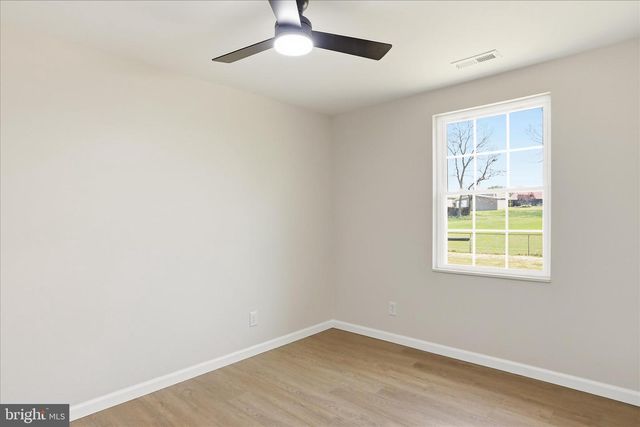 266 BIG SPRING DR, Kearneysville, WV 25430