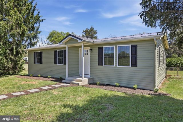 266 BIG SPRING DR, Kearneysville, WV 25430
