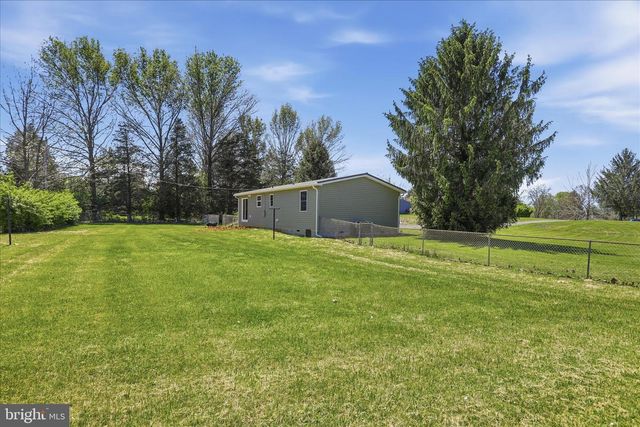 266 BIG SPRING DR, Kearneysville, WV 25430