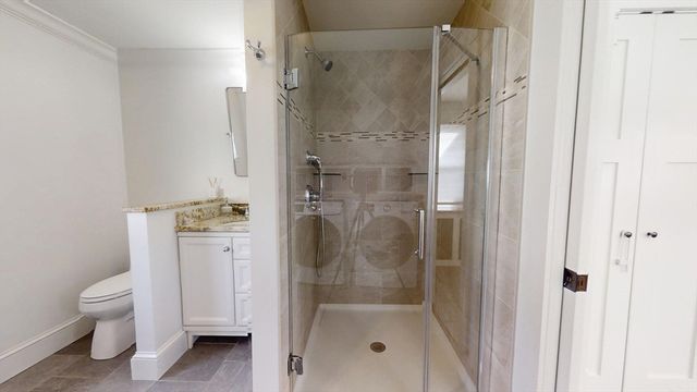 54 Jordan St, Haverhill, MA 01830