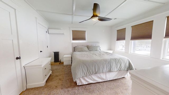 54 Jordan St, Haverhill, MA 01830