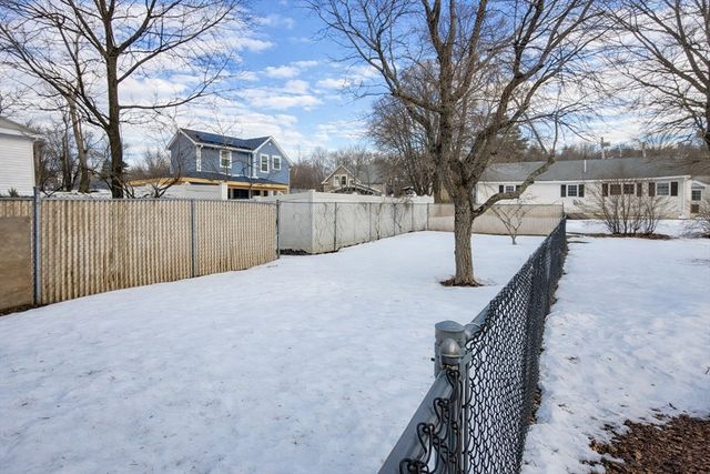 54 Jordan St, Haverhill, MA 01830