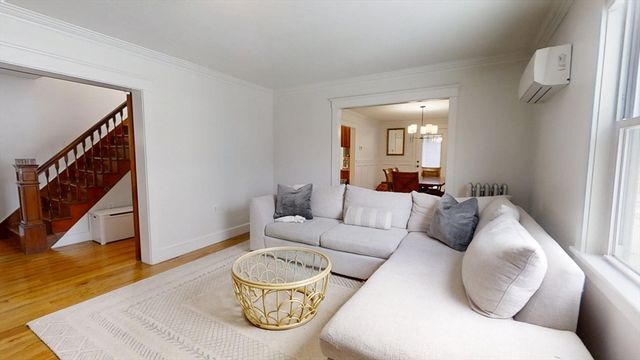 54 Jordan St, Haverhill, MA 01830