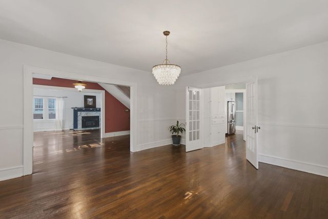 105 N BROADVIEW STREET, Wichita, KS 67208