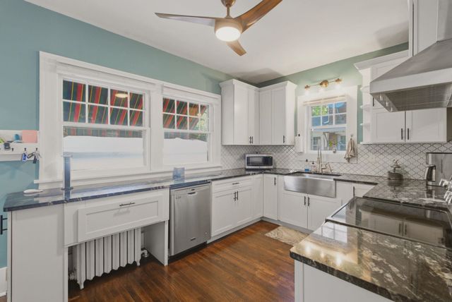 105 N BROADVIEW STREET, Wichita, KS 67208