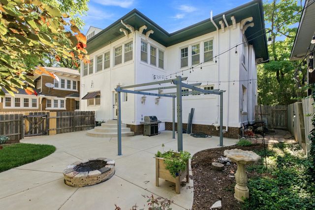 105 N BROADVIEW STREET, Wichita, KS 67208
