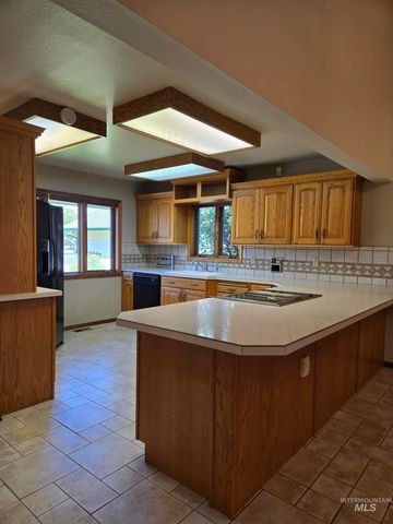 1340 SW 12th Ave., Ontario, OR 97914