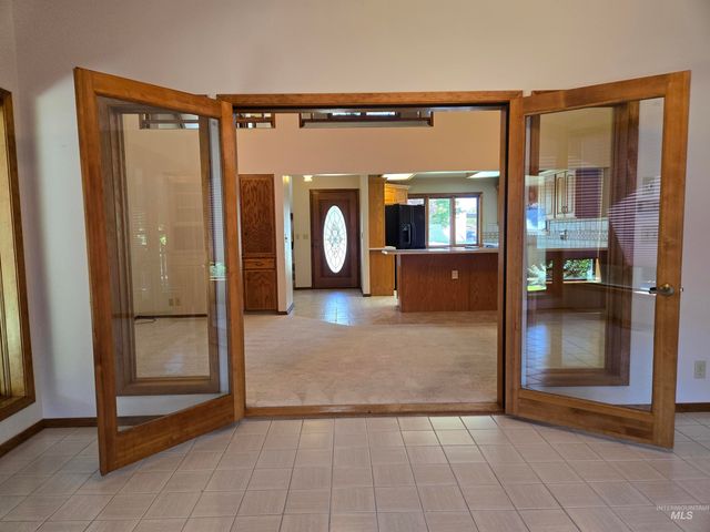 1340 SW 12th Ave., Ontario, OR 97914