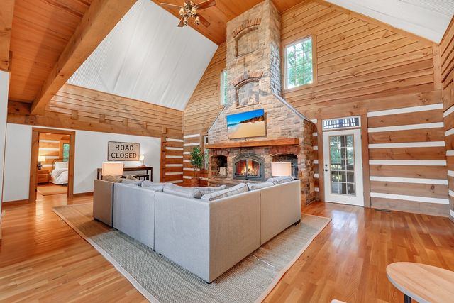 8265 Guthrie Rd, Cross Plains, TN 37049