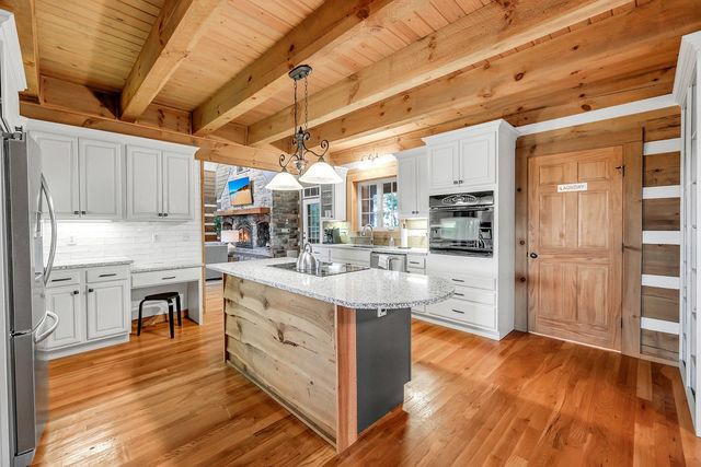 8265 Guthrie Rd, Cross Plains, TN 37049