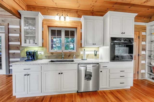 8265 Guthrie Rd, Cross Plains, TN 37049