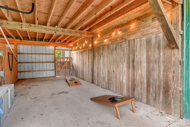 8265 Guthrie Rd, Cross Plains, TN 37049