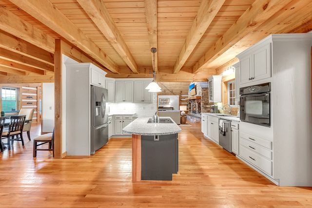 8265 Guthrie Rd, Cross Plains, TN 37049