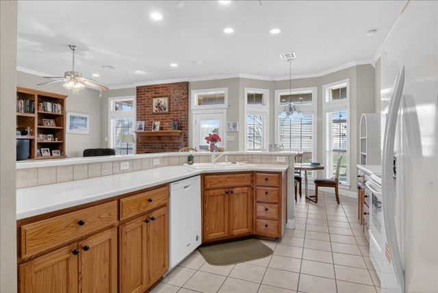 500 Moss Hill Road, Hewitt, TX 76643