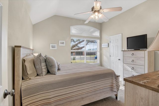 500 Moss Hill Road, Hewitt, TX 76643