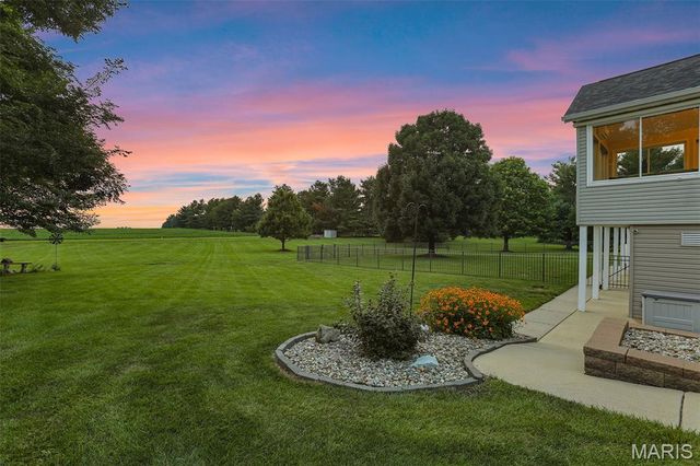 4117 Staunton Road, Edwardsville, IL 62025