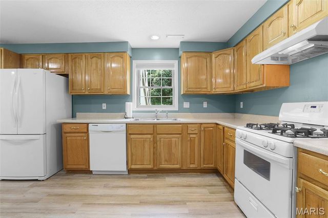 4117 Staunton Road, Edwardsville, IL 62025