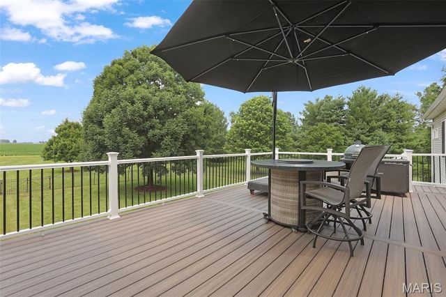 4117 Staunton Road, Edwardsville, IL 62025