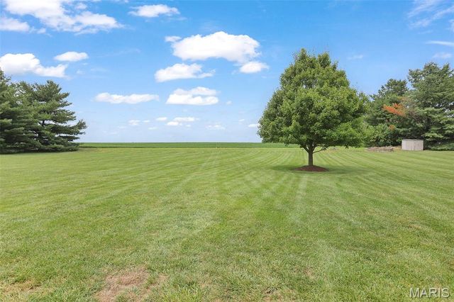 4117 Staunton Road, Edwardsville, IL 62025