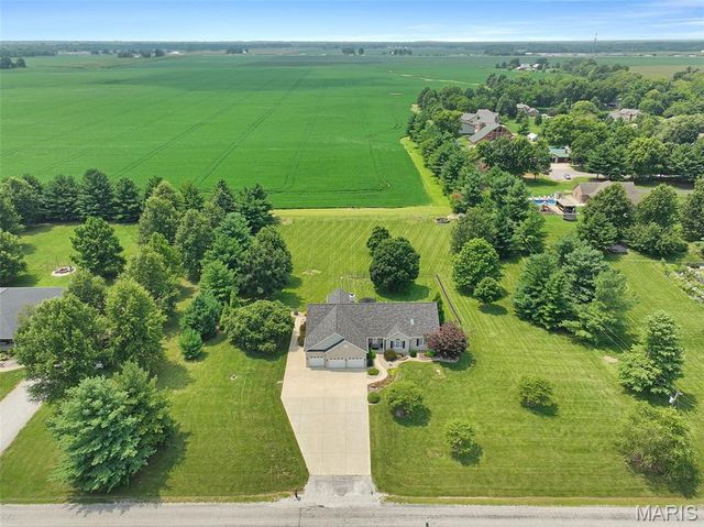 4117 Staunton Road, Edwardsville, IL 62025