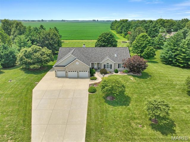 4117 Staunton Road, Edwardsville, IL 62025