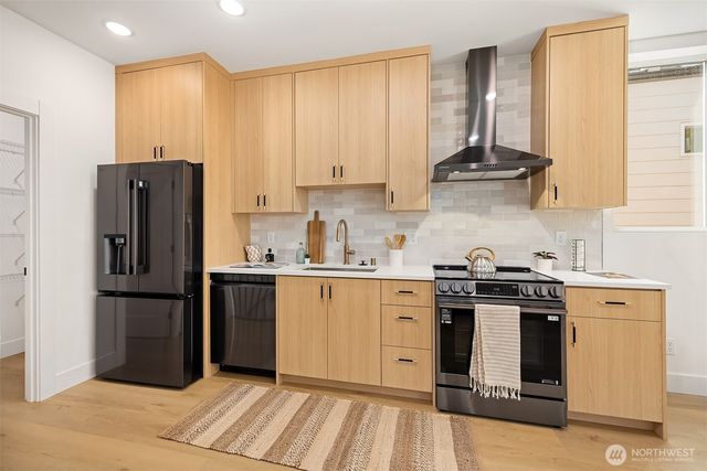 1504 N 100th Street, Seattle, WA 98133