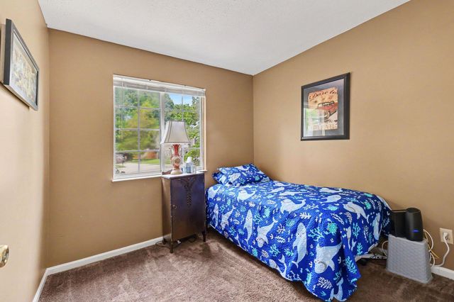 13 Ashwood Lane, Alexandria, KY 41001