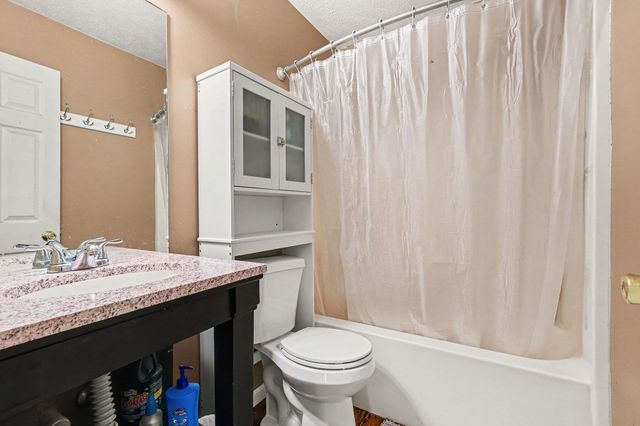 13 Ashwood Lane, Alexandria, KY 41001