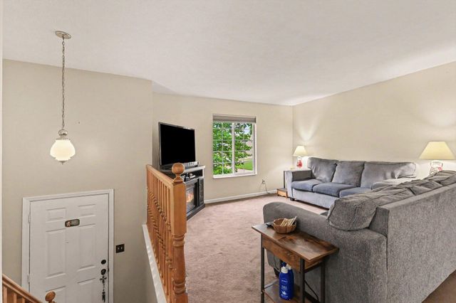13 Ashwood Lane, Alexandria, KY 41001