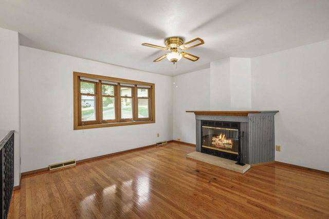 9 Esther Court, Madison, WI 53714