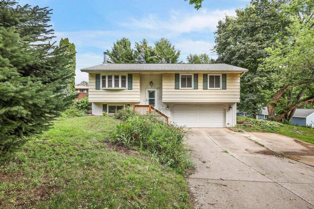 9 Esther Court, Madison, WI 53714