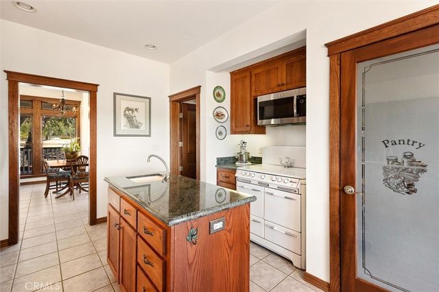 5625 Linne Road, Paso Robles, CA 93446