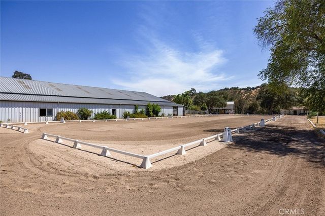 5625 Linne Road, Paso Robles, CA 93446