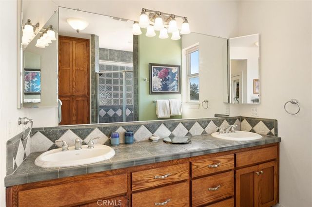 5625 Linne Road, Paso Robles, CA 93446