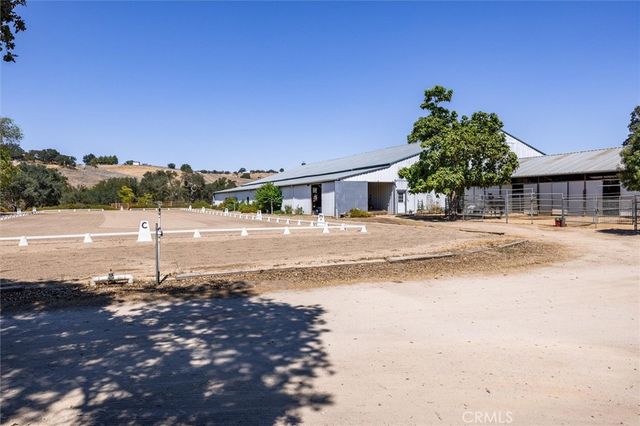 5625 Linne Road, Paso Robles, CA 93446
