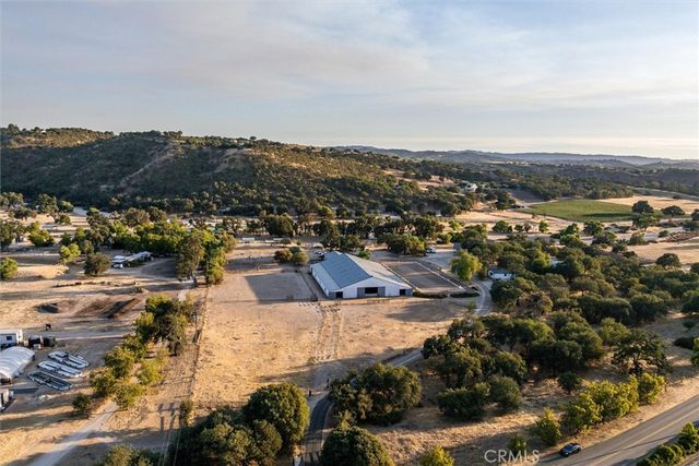 5625 Linne Road, Paso Robles, CA 93446