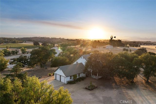 5625 Linne Road, Paso Robles, CA 93446