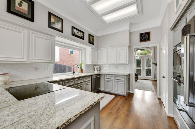 2211 Summer Reef Drive, League City, TX 77573