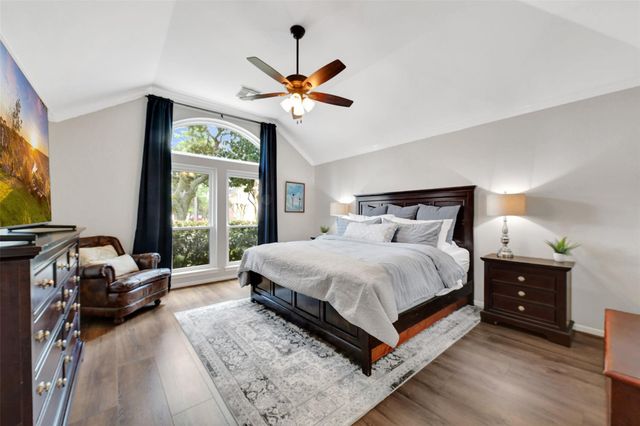 2211 Summer Reef Drive, League City, TX 77573