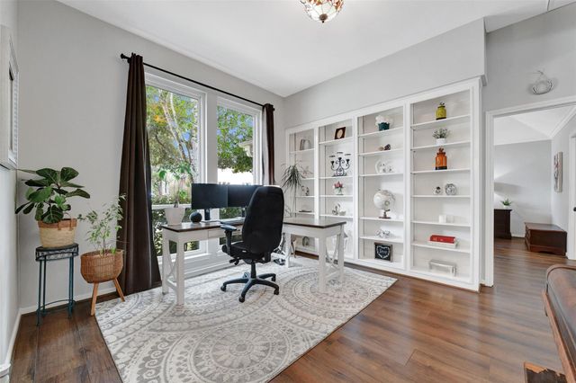 2211 Summer Reef Drive, League City, TX 77573