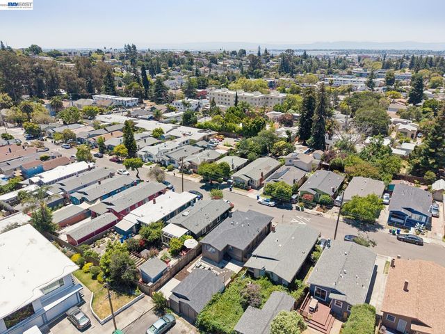 4220 Suter St, Oakland, CA 94619