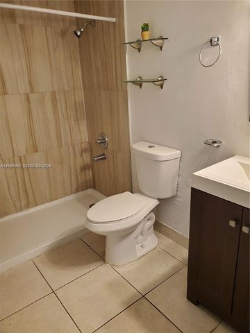 7423 SW 152nd Ave 10-106, Miami, FL 33193